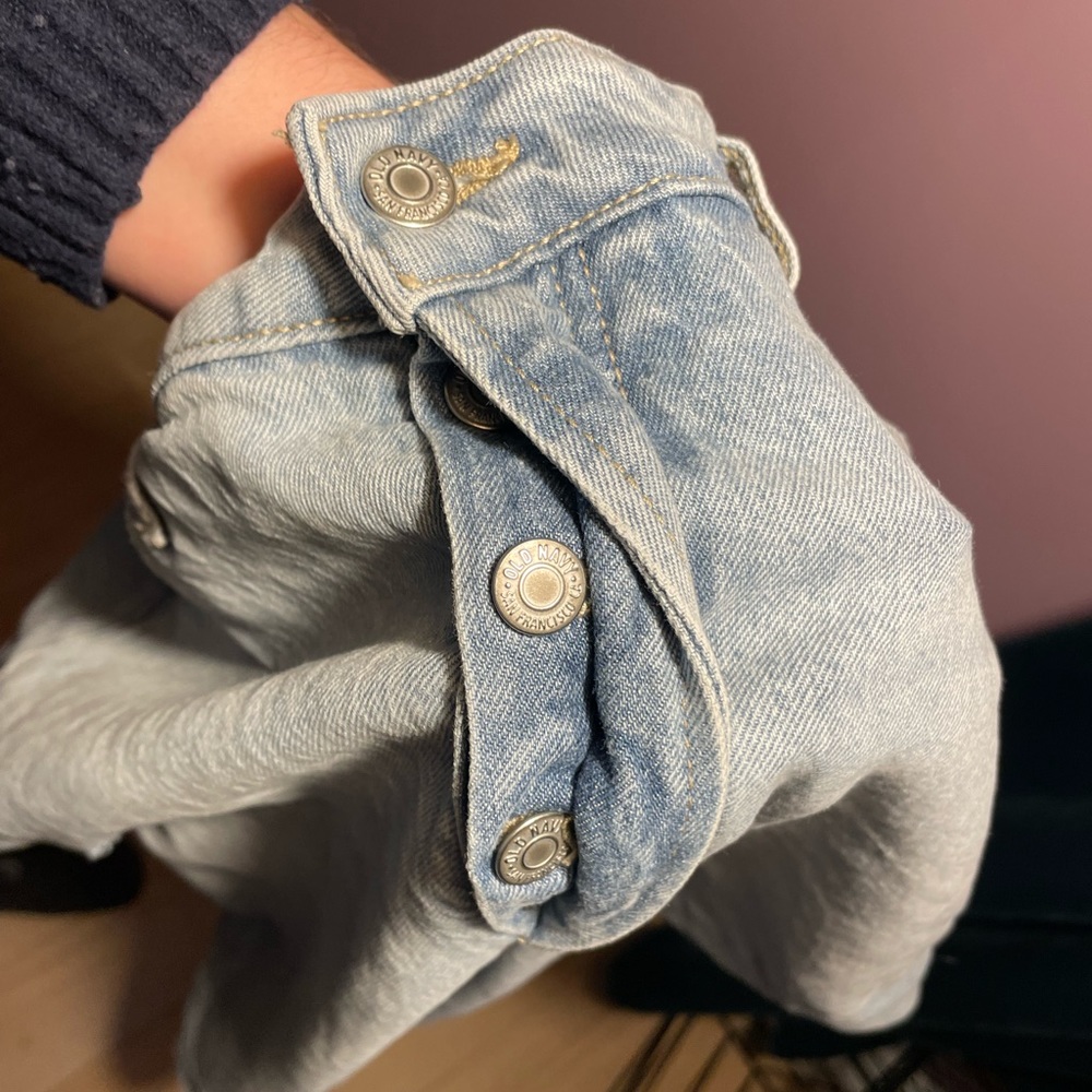Extra High-Waisted Button-Fly Kicker Boot-Cut Cut-Off - Picture 7 of 7